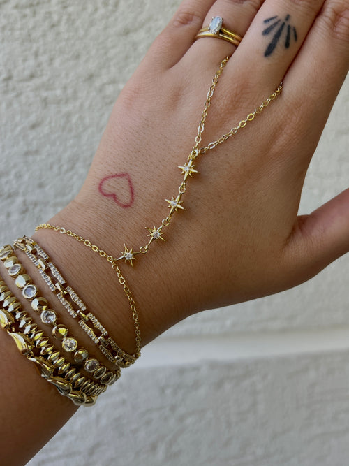 Celestia Star Hand Chain – 14K Gold Plated