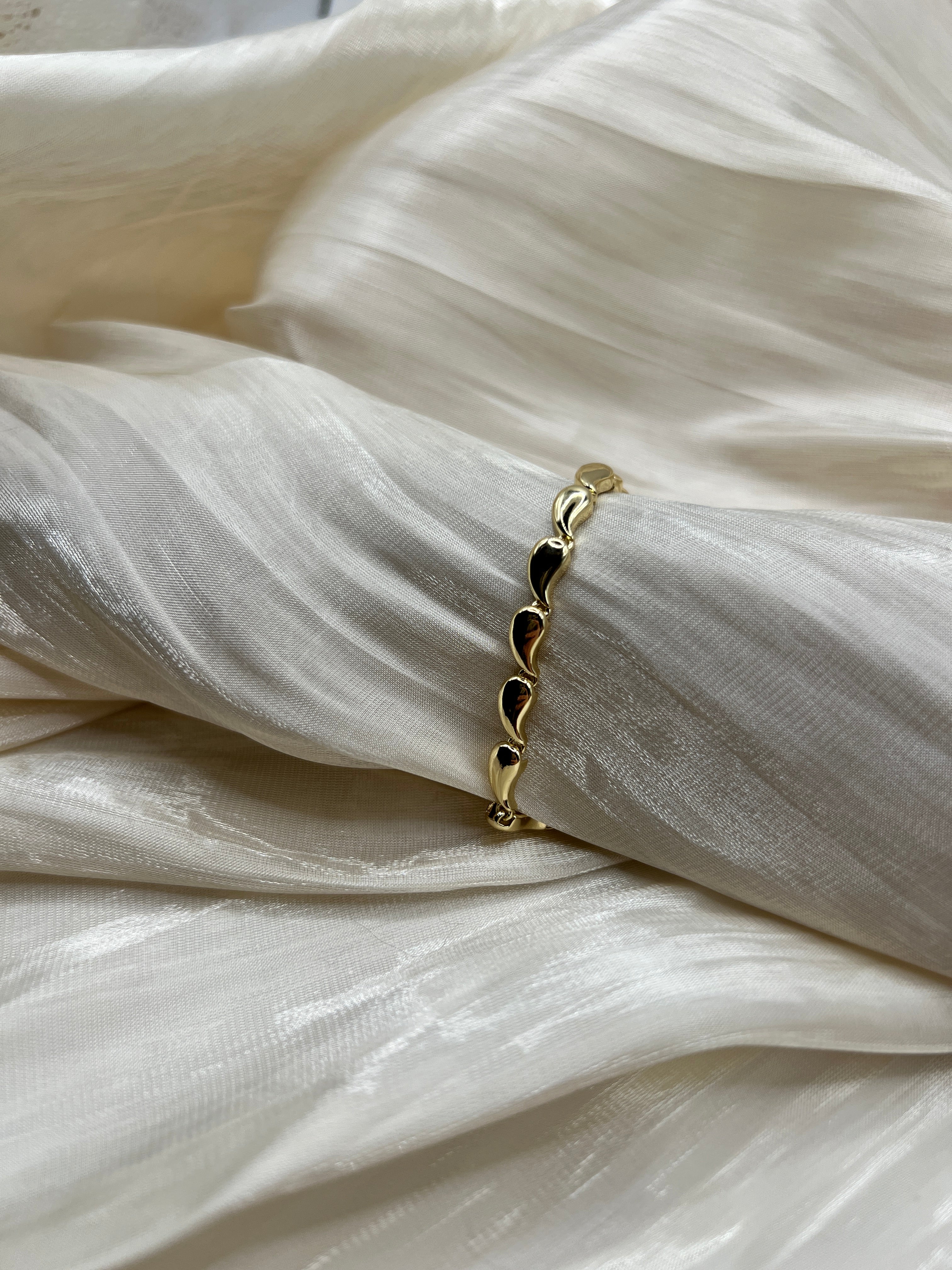 Clara Molten Bracelet – 14K Gold Plated