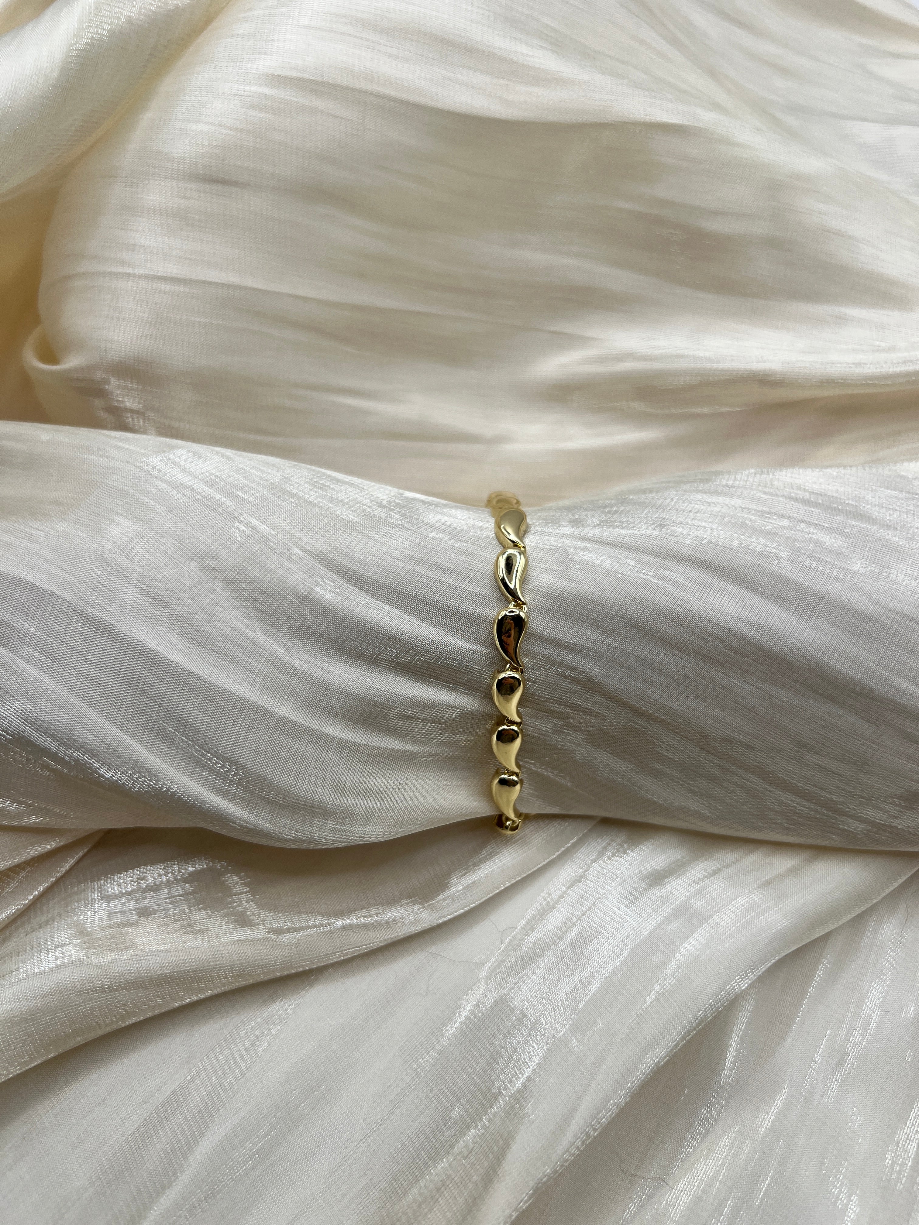 Clara Molten Bracelet – 14K Gold Plated