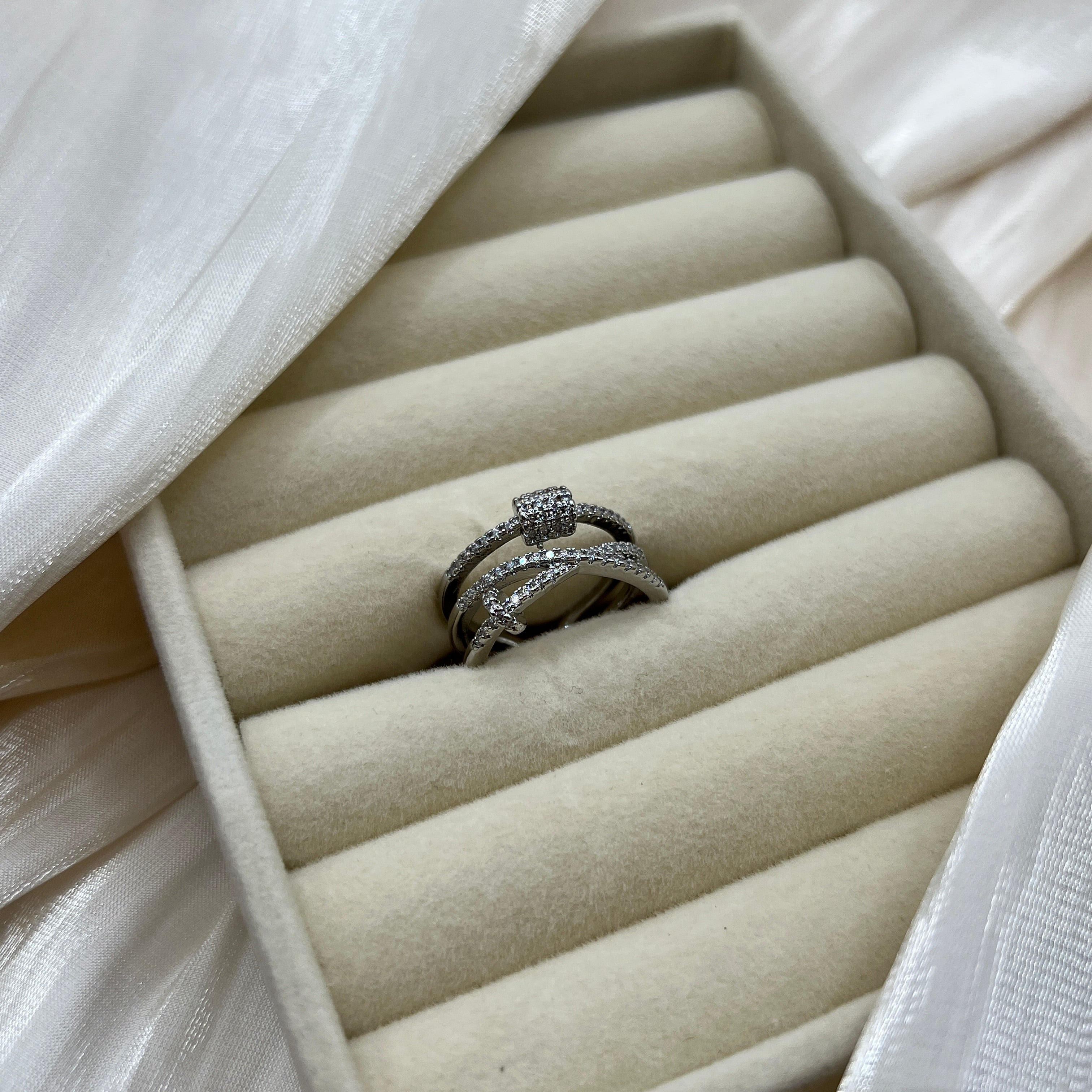 Criss-Cross Pave Ring – Aurora