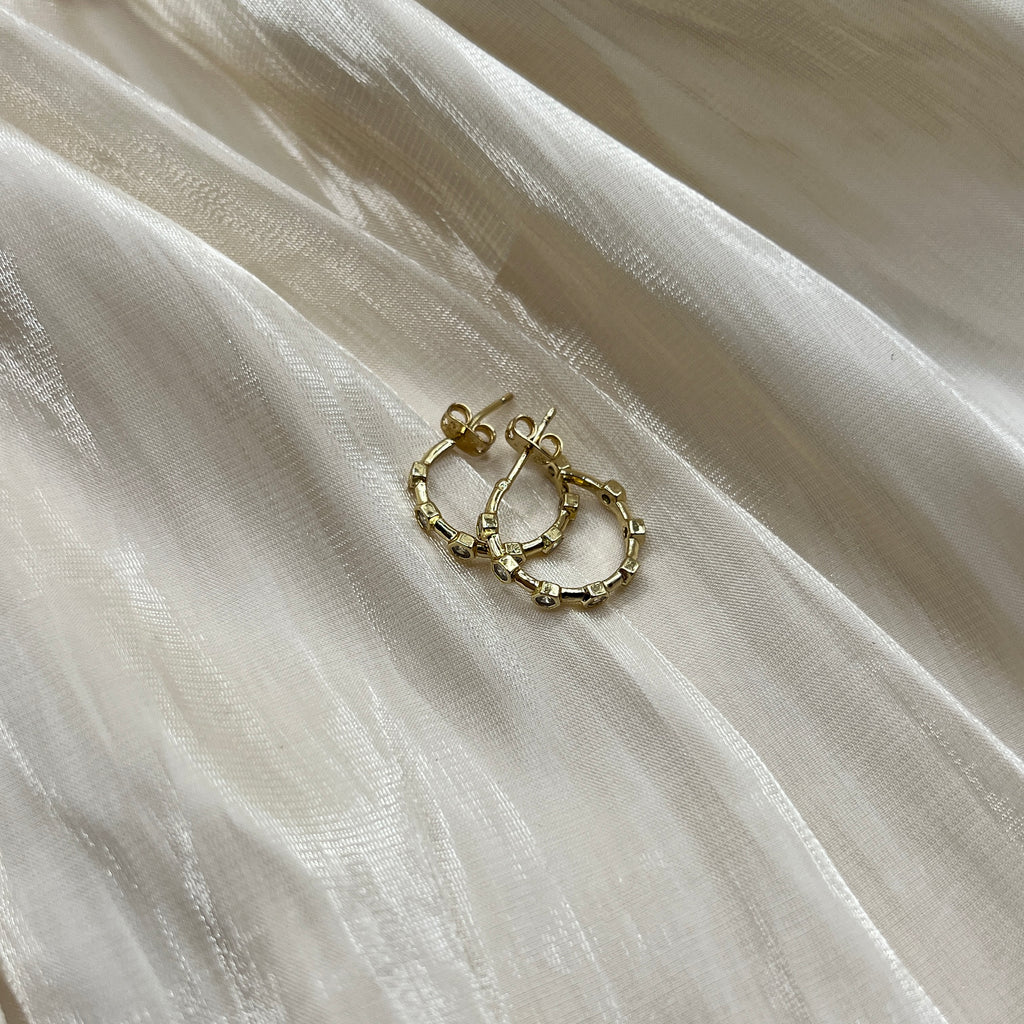 Geometric Stone Hoop Earrings Gold – Virelva