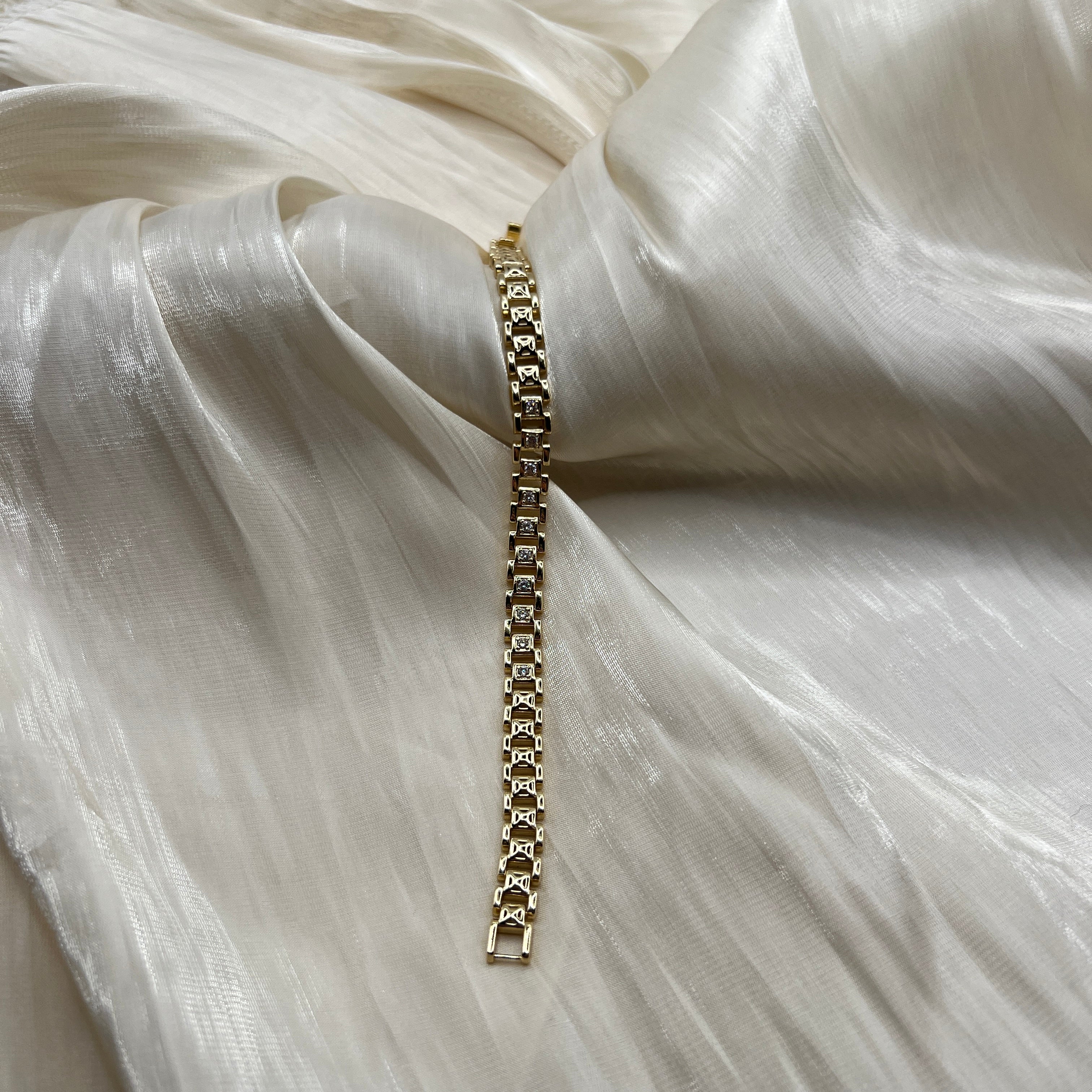 Geometric CZ Link Bracelet – Zélia | 14K Gold Plated