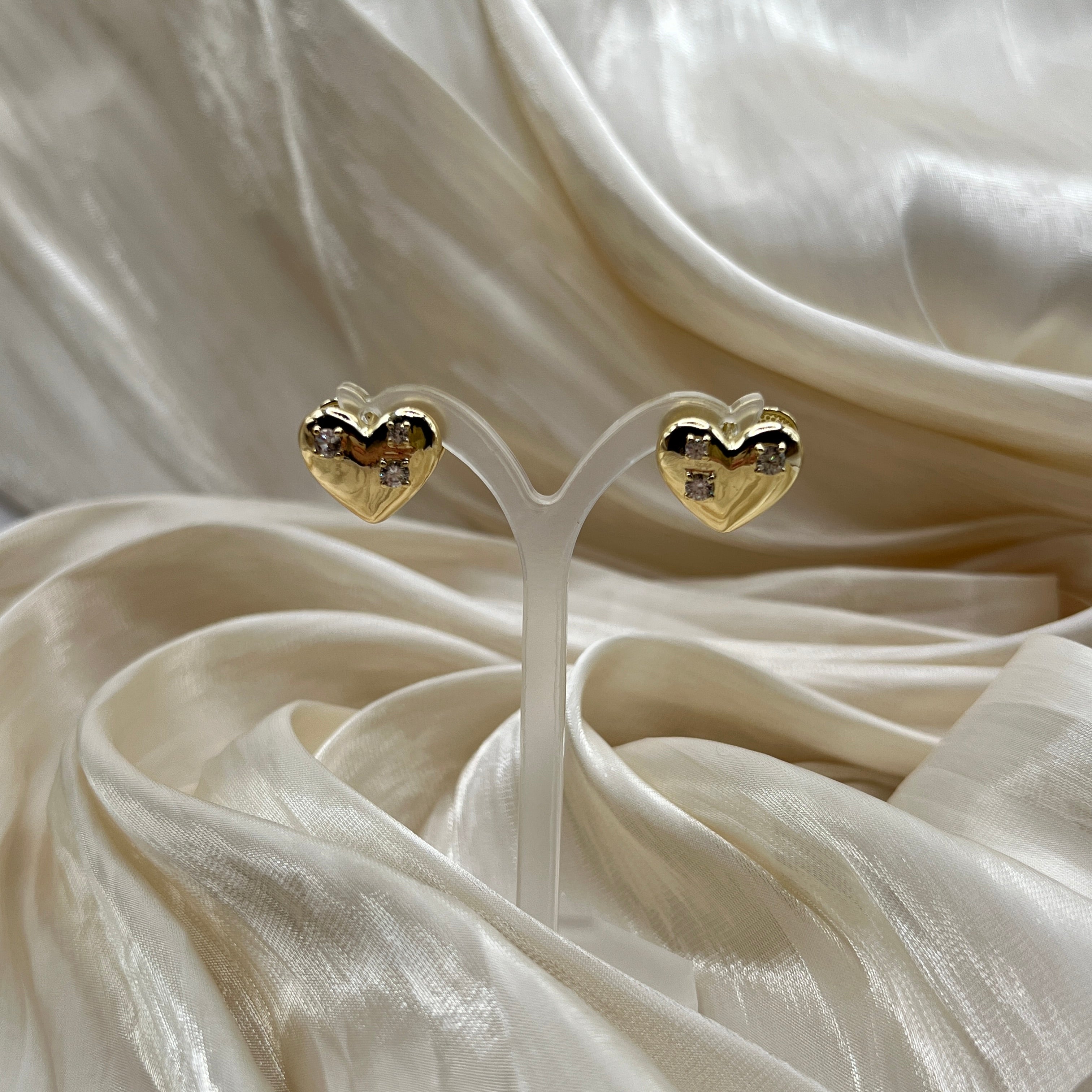 Heart Stone Stud Earrings Gold – Amelisse