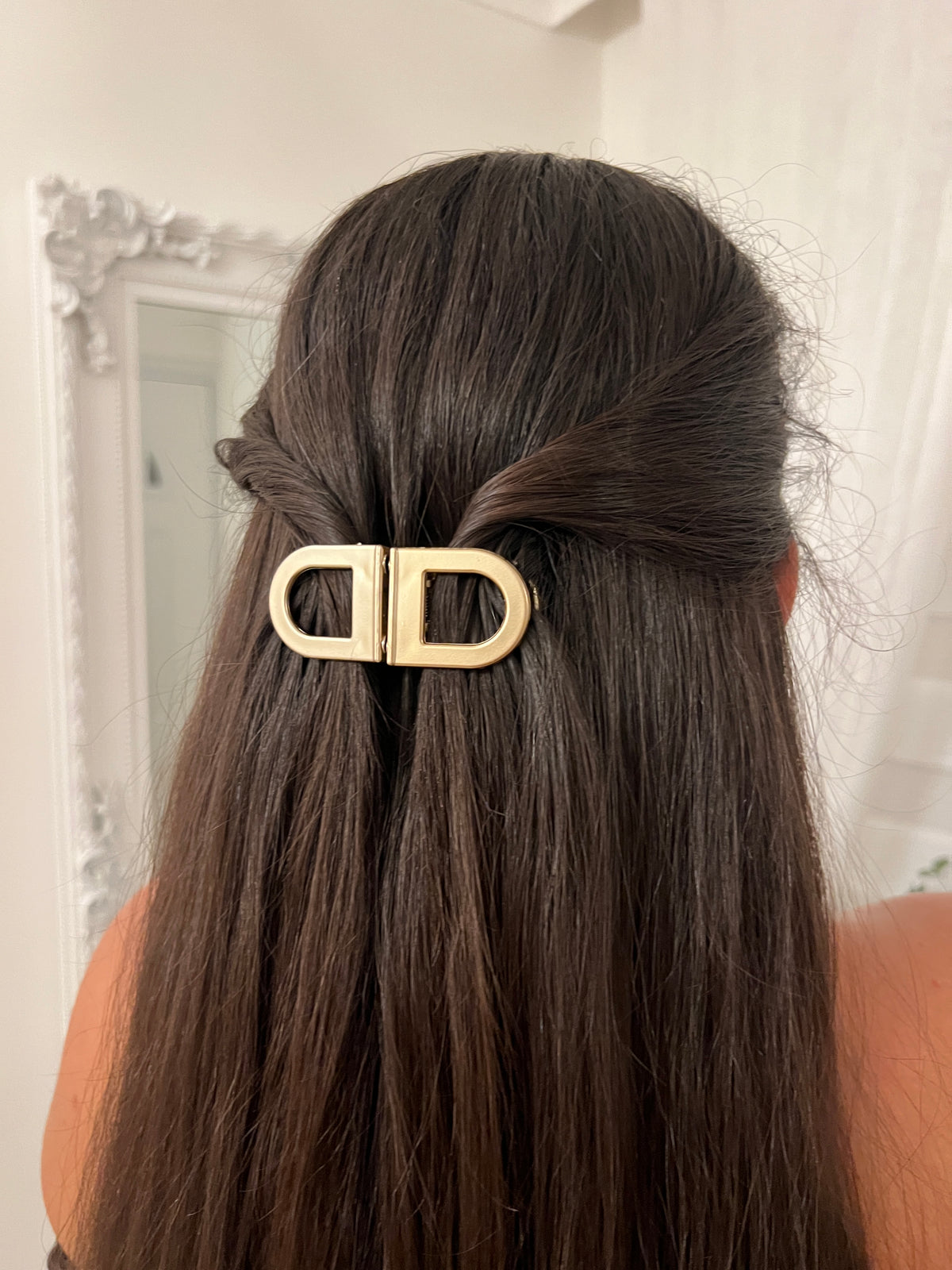 Oval Magnetic Hair Clip