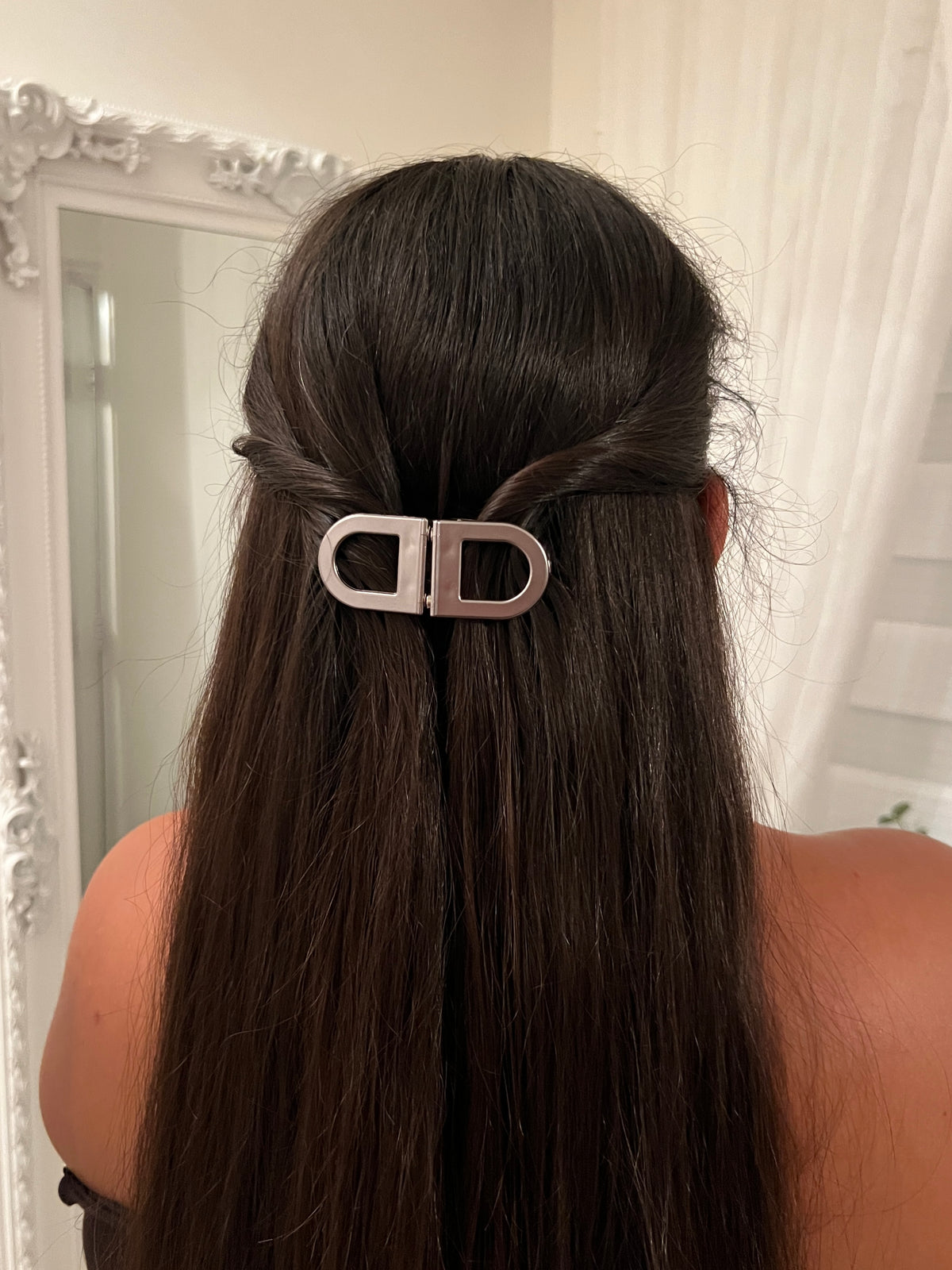 Oval Magnetic Hair Clip