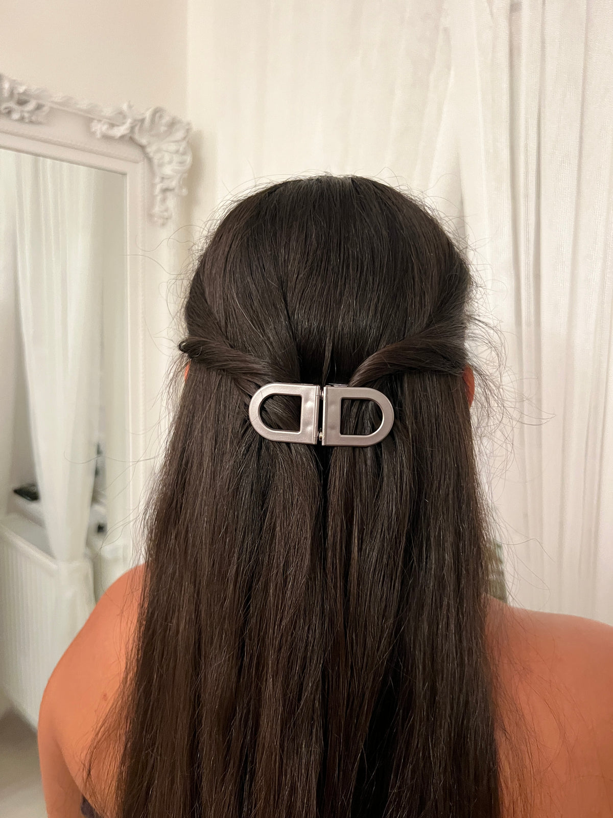 Oval Magnetic Hair Clip