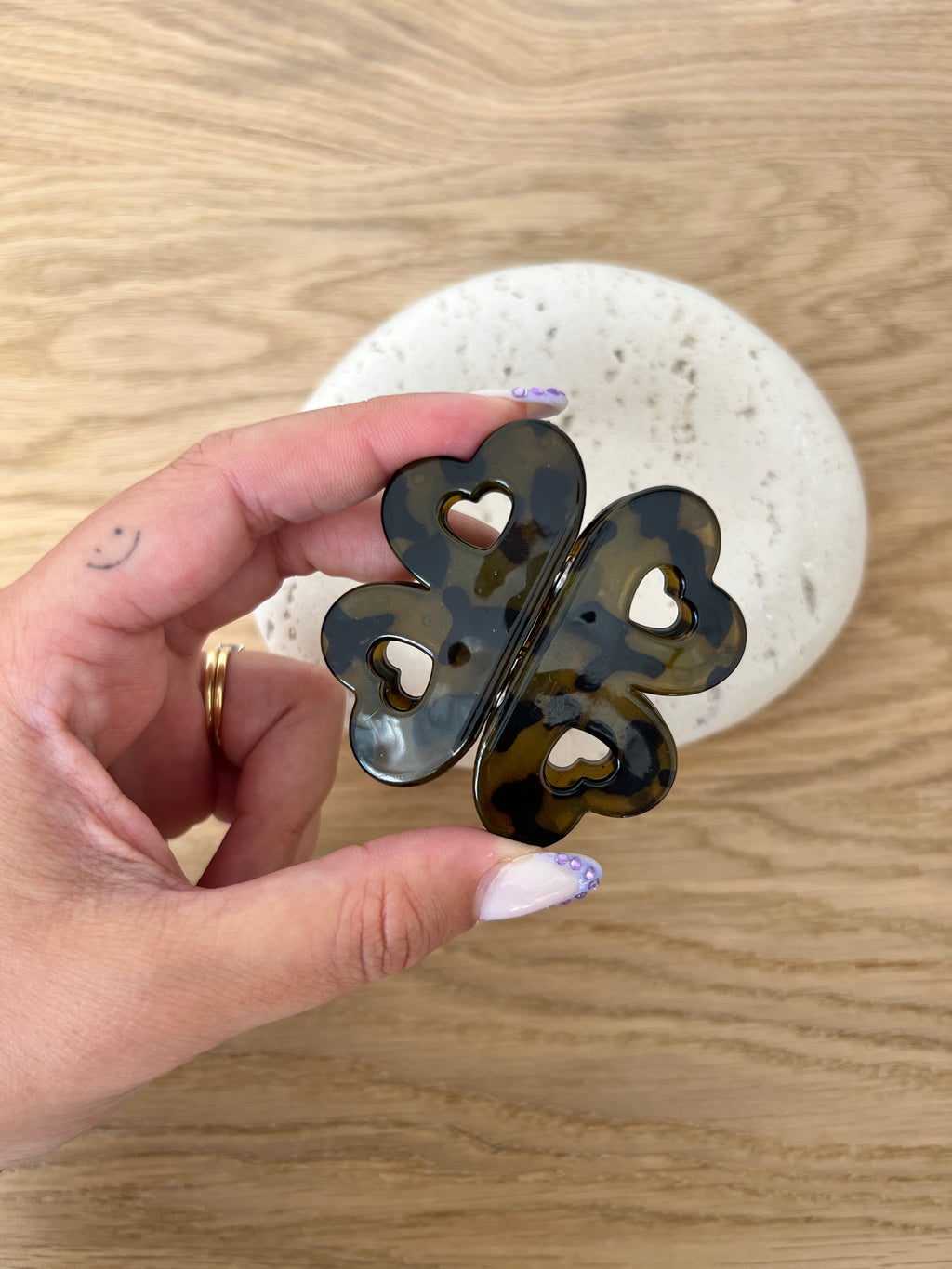 Clover Magnetic Hair Clip