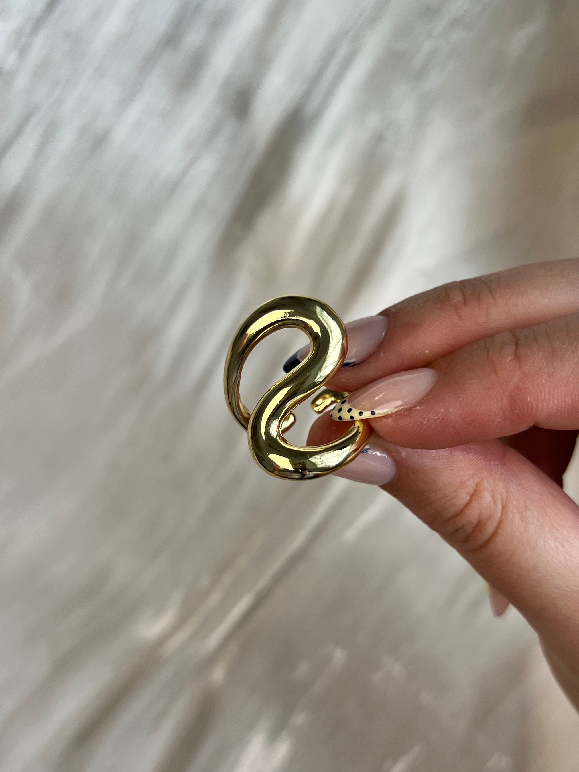 Wavy Loop Ring – Chunky Adjustable 14K Gold Plated Ring