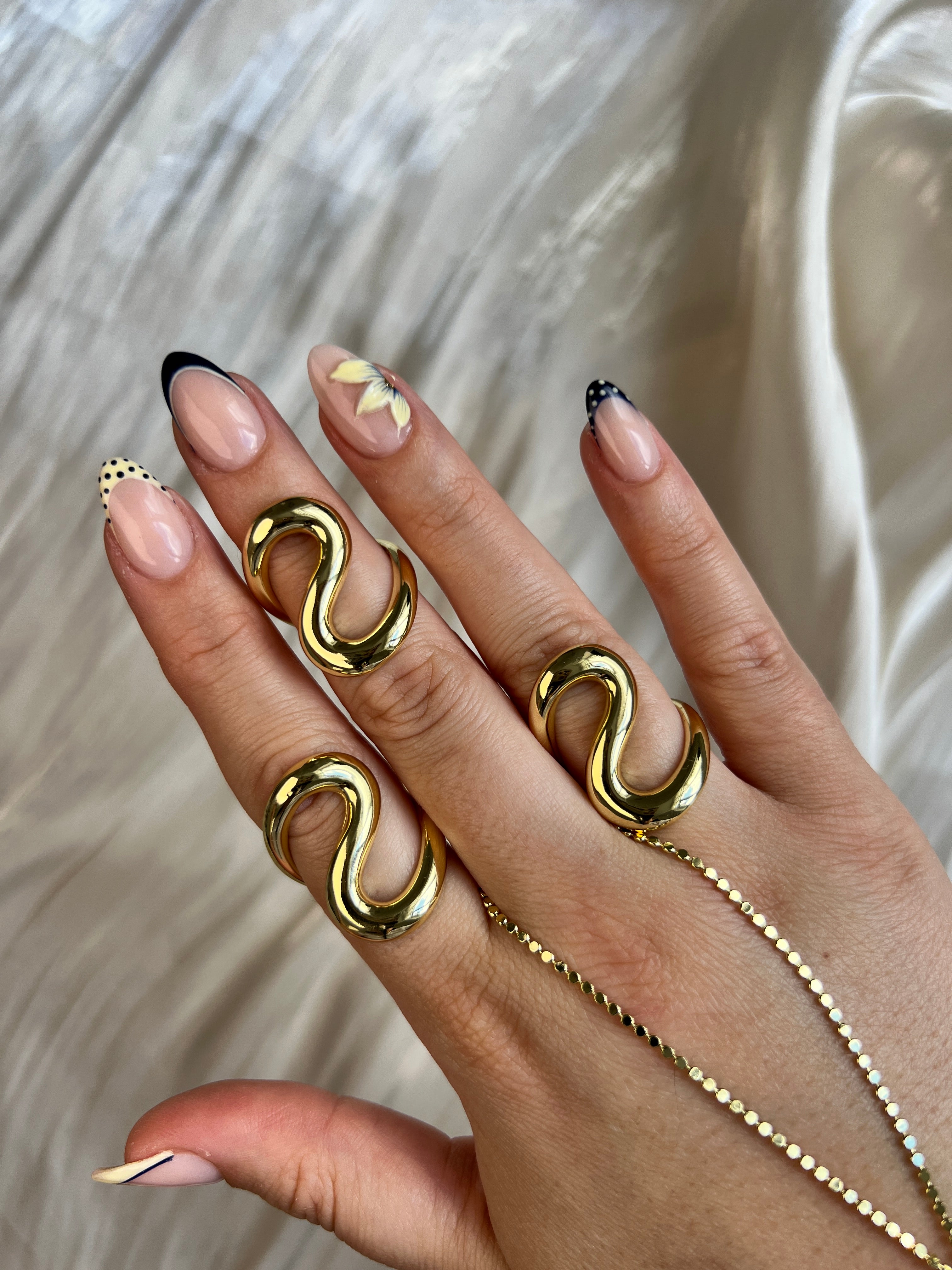 Wavy Loop Ring – Chunky Adjustable 14K Gold Plated Ring