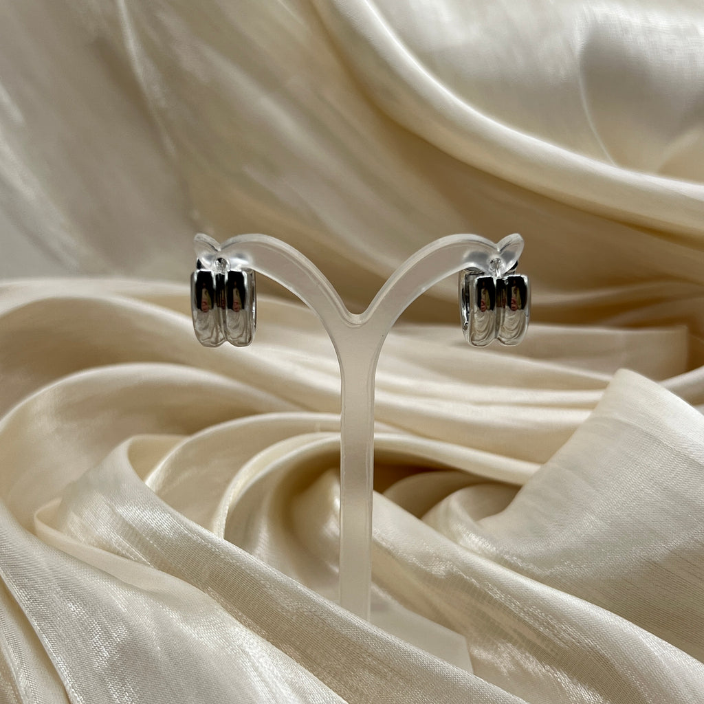 Luna Chunky Mini Hoop Earrings
