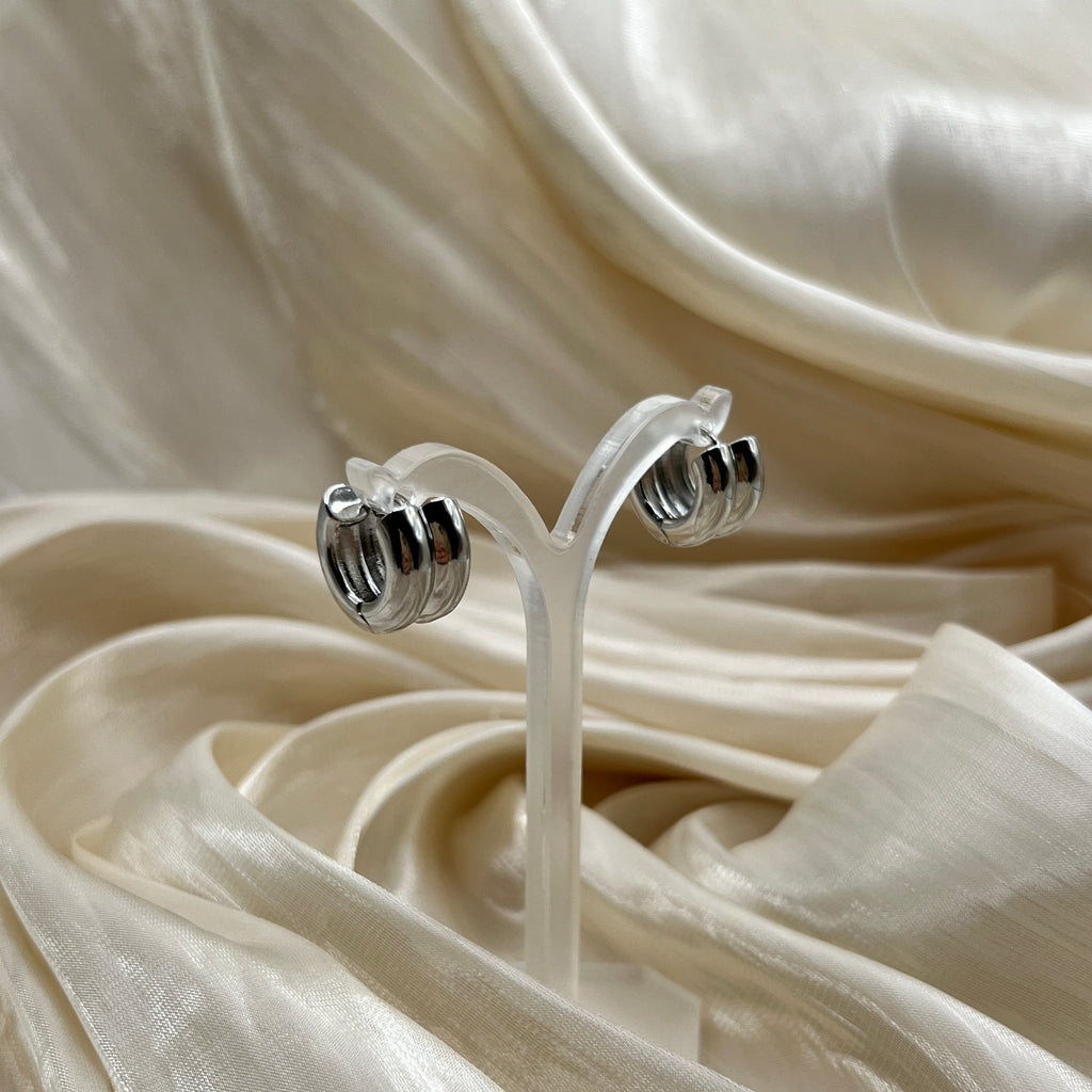 Luna Chunky Mini Hoop Earrings