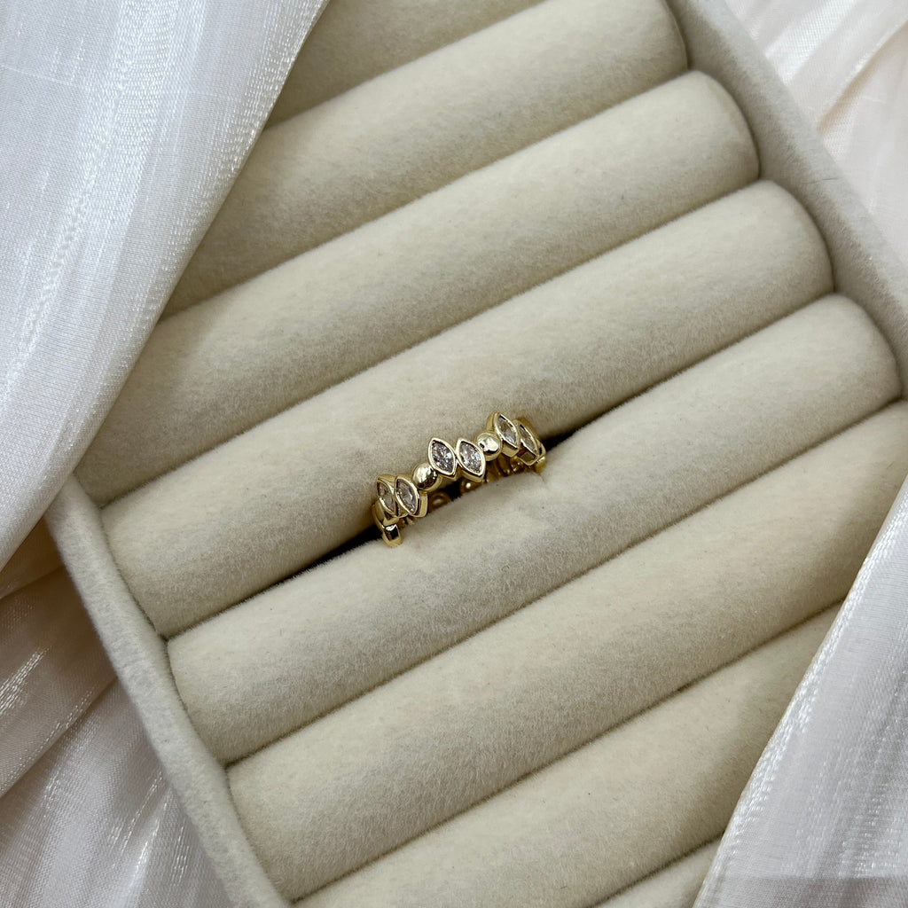 Marquise Chain Adjustable Gold Ring  – Elowen
