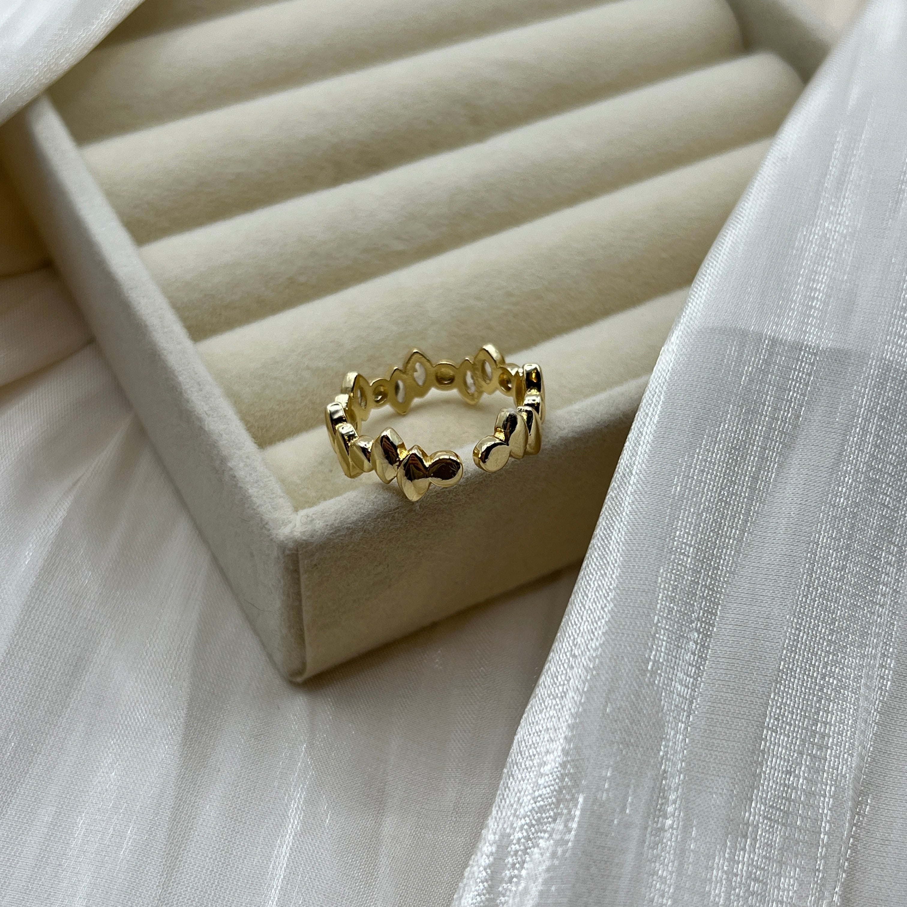 Marquise Chain Adjustable Gold Ring  – Elowen