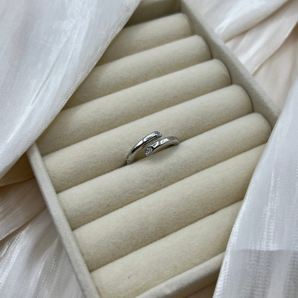 Minimal Wrap Adjustable Ring – Arvella