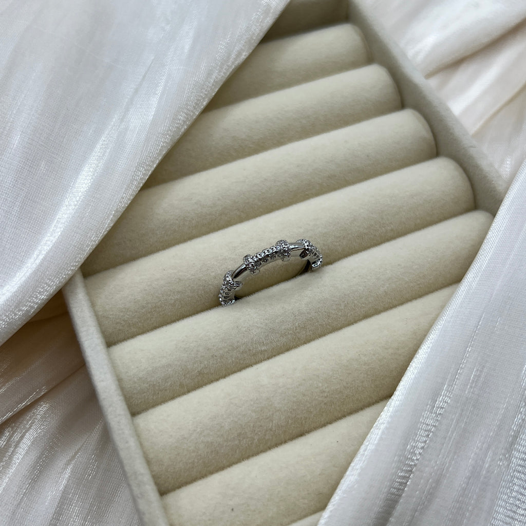 Pave Segment Adjustable Ring – Zephyra