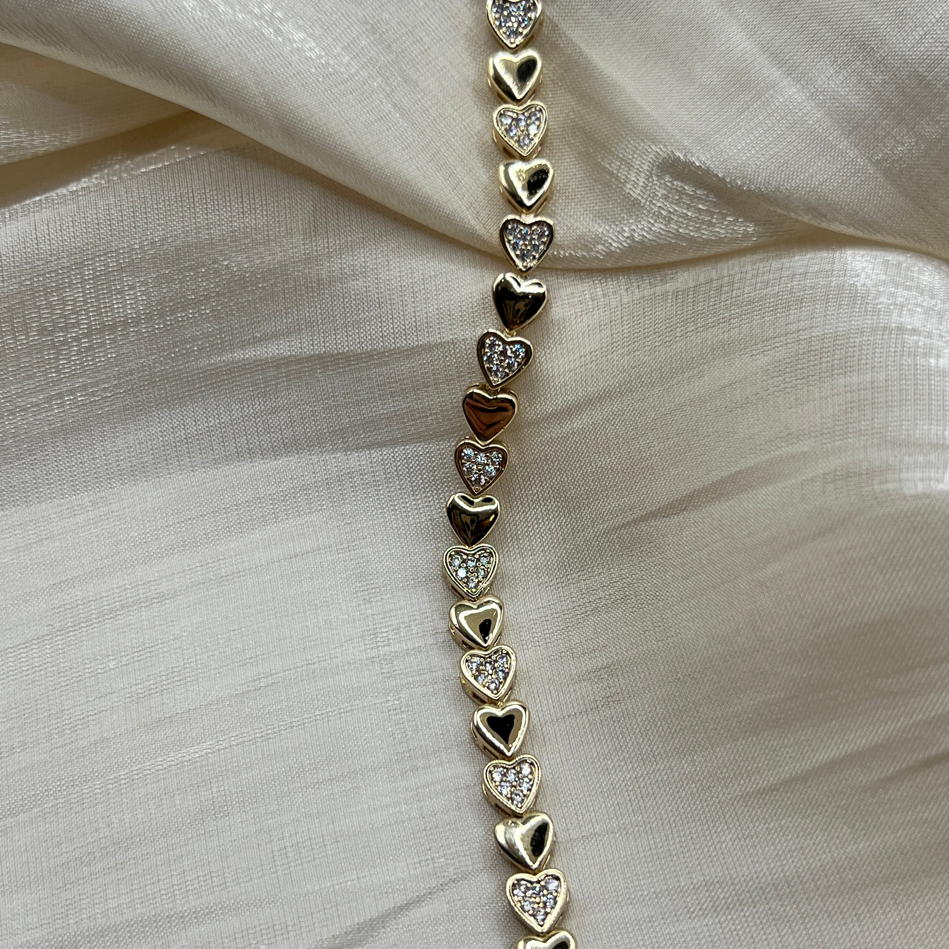 Petite Heartline Bracelet – Seraphine | 14K Gold Plated