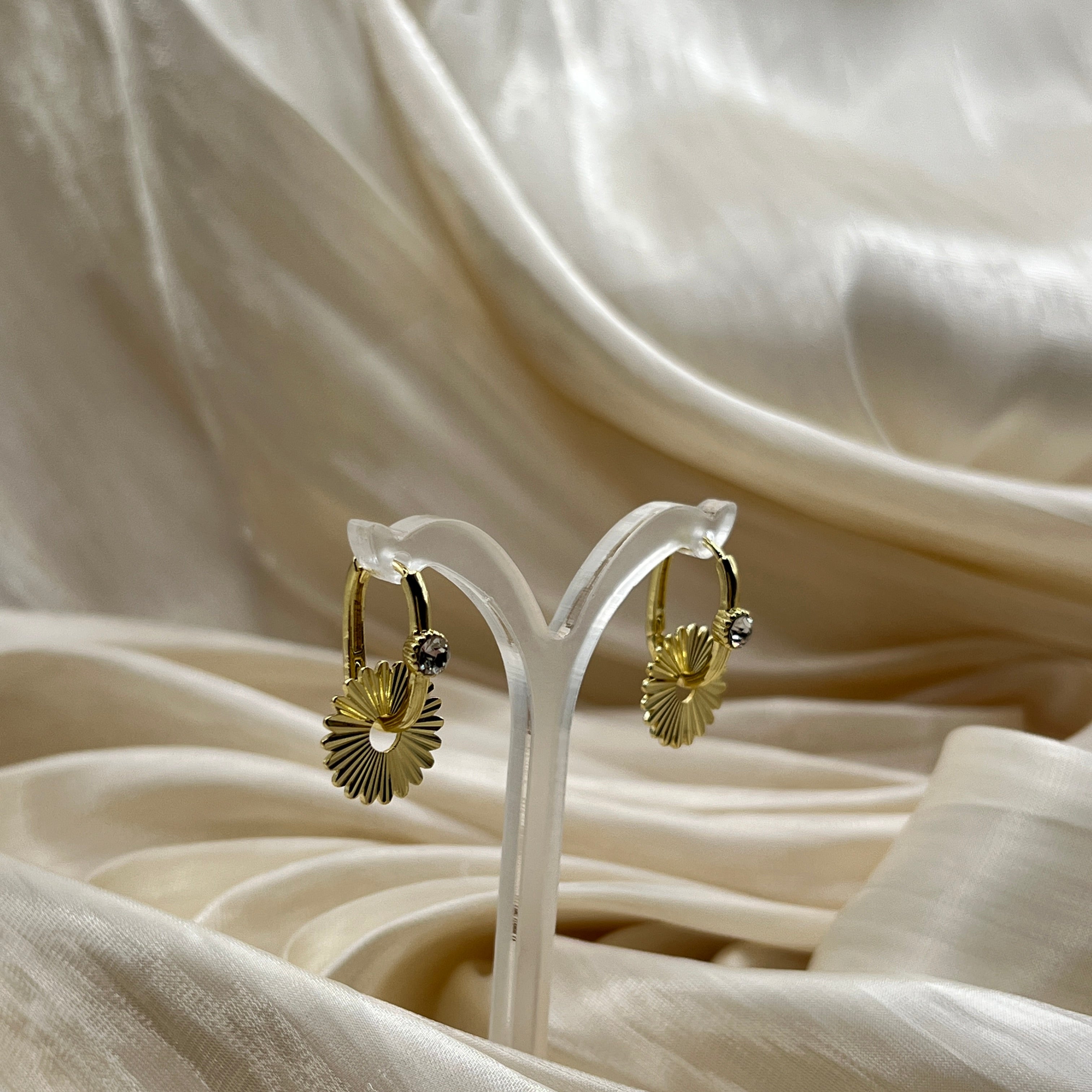 Radiant Sun Drop Earrings Gold – Caelisse