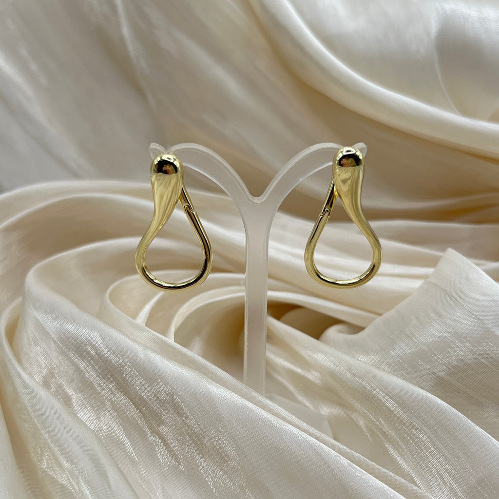 Sculptural Flow Earrings – Ardyn