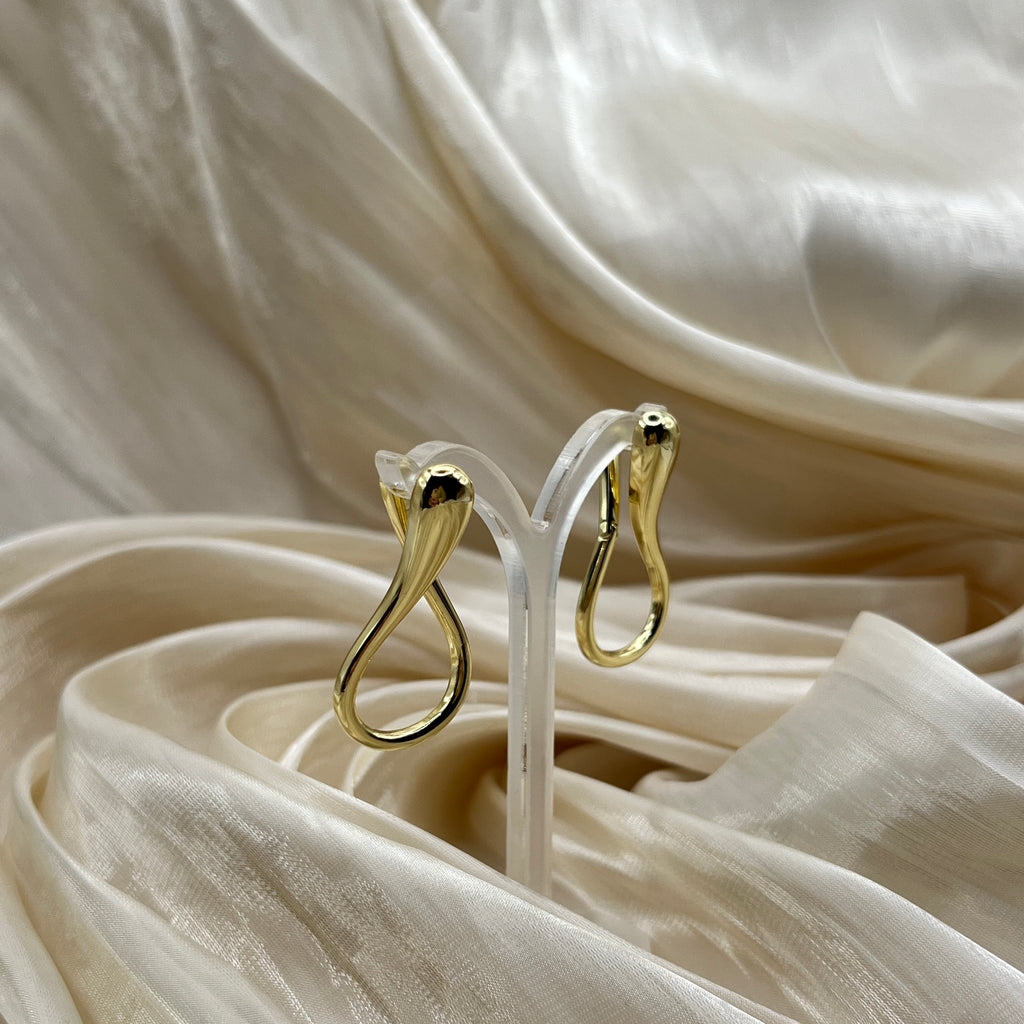 Sculptural Flow Earrings – Ardyn