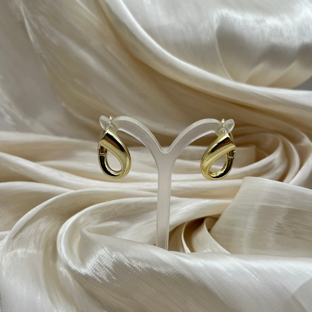 Teardrop Minimal Hoop Earrings – Seraphina