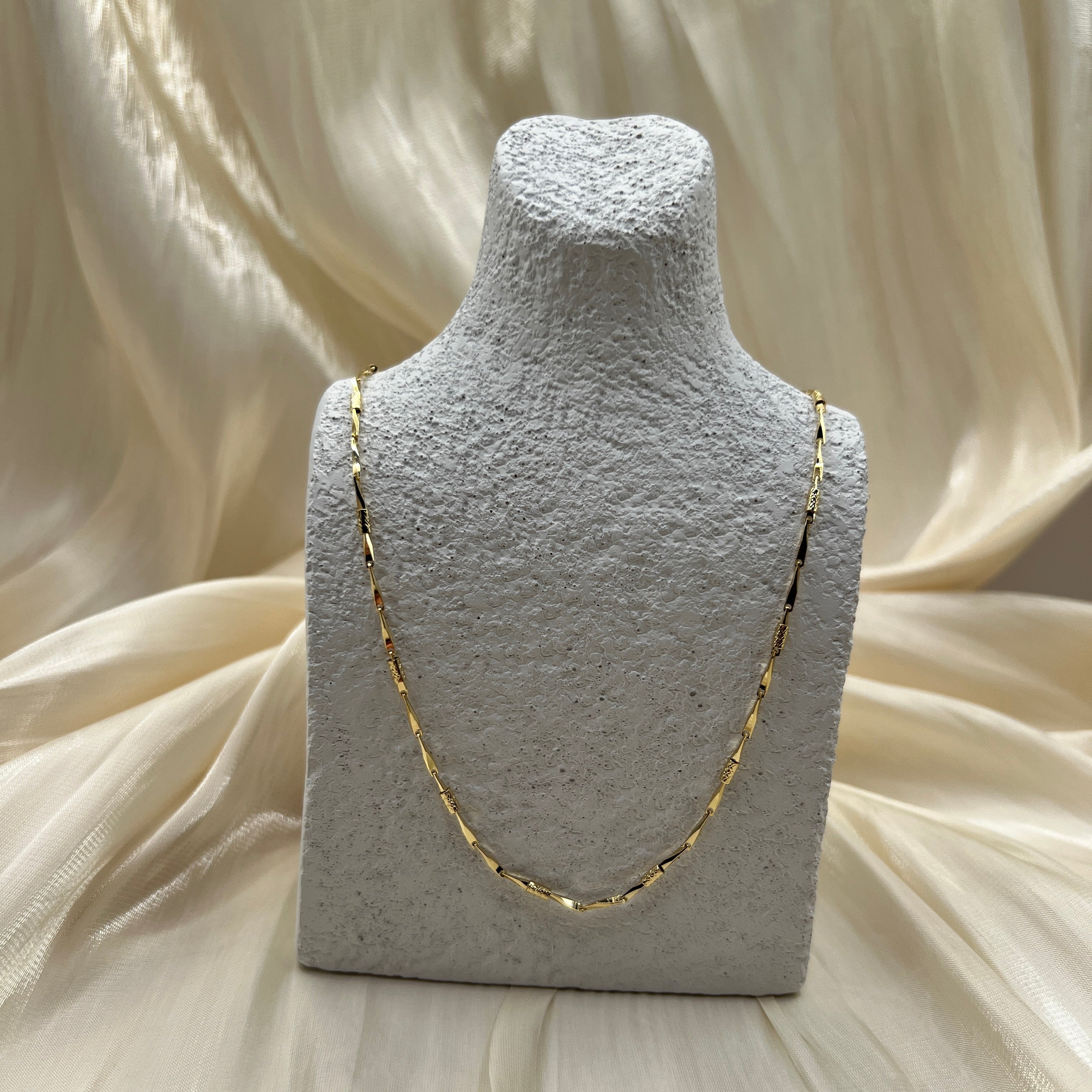 Textured Bar Chain Necklace – Lioren | 14K Gold Plated