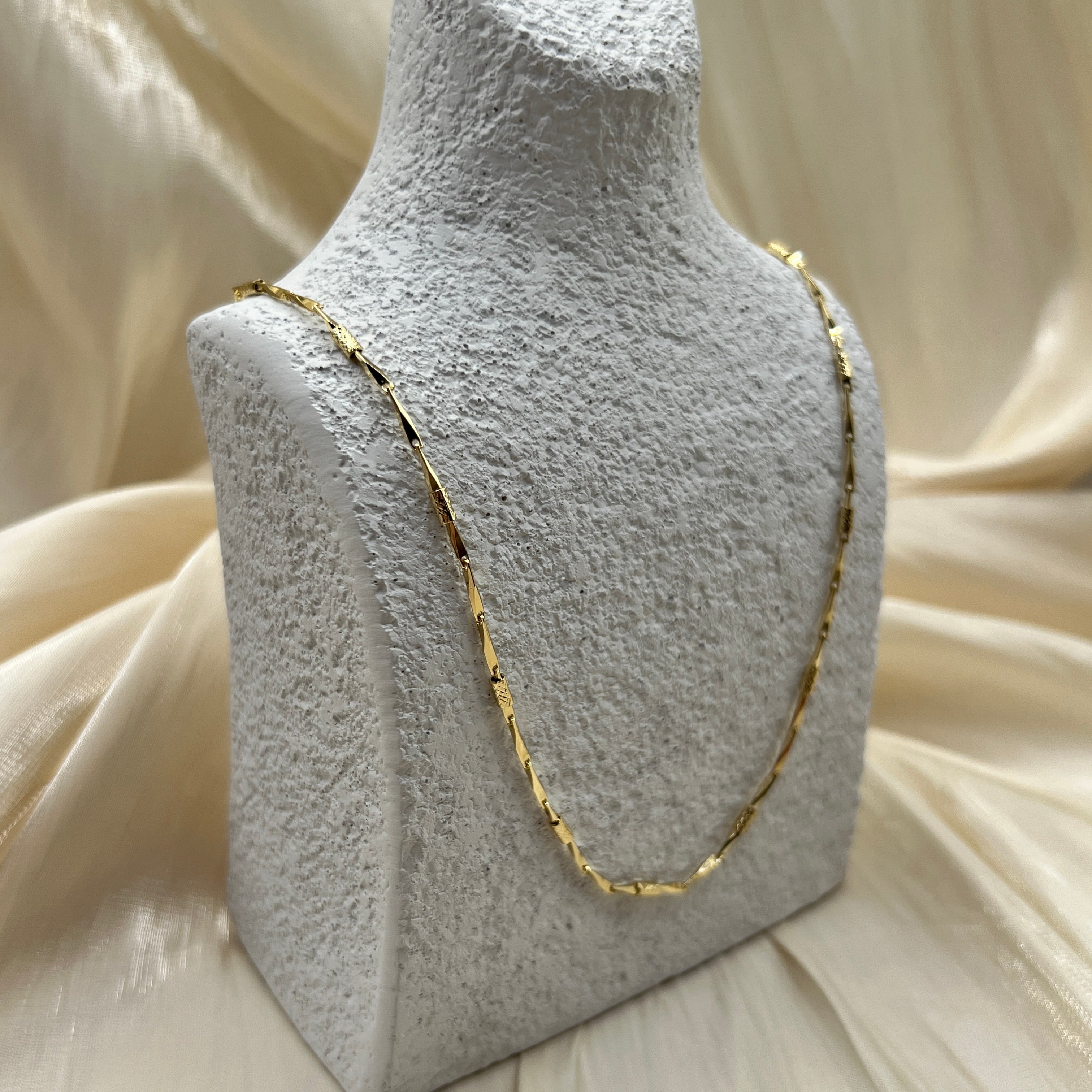 Textured Bar Chain Necklace – Lioren | 14K Gold Plated