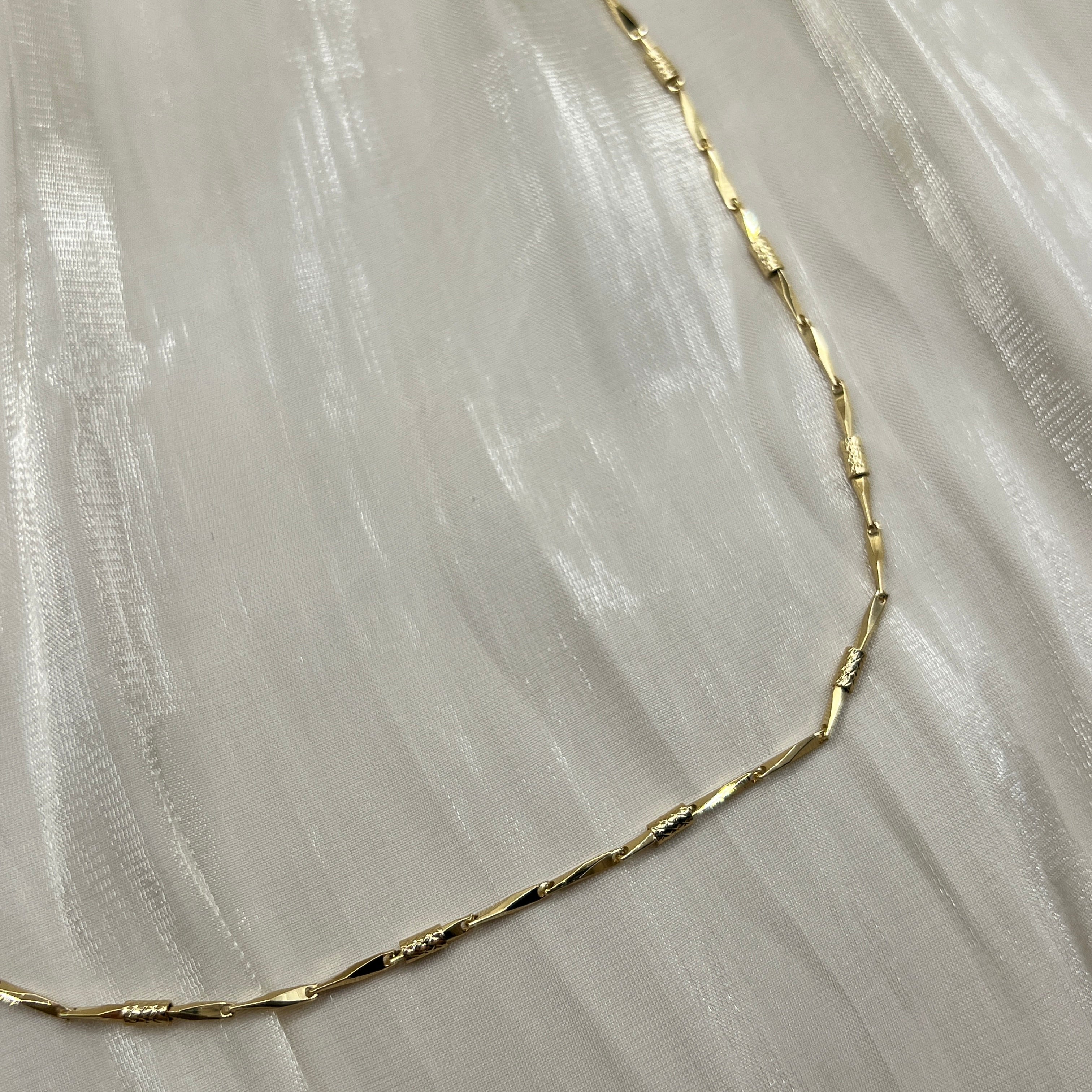 Textured Bar Chain Necklace – Lioren | 14K Gold Plated