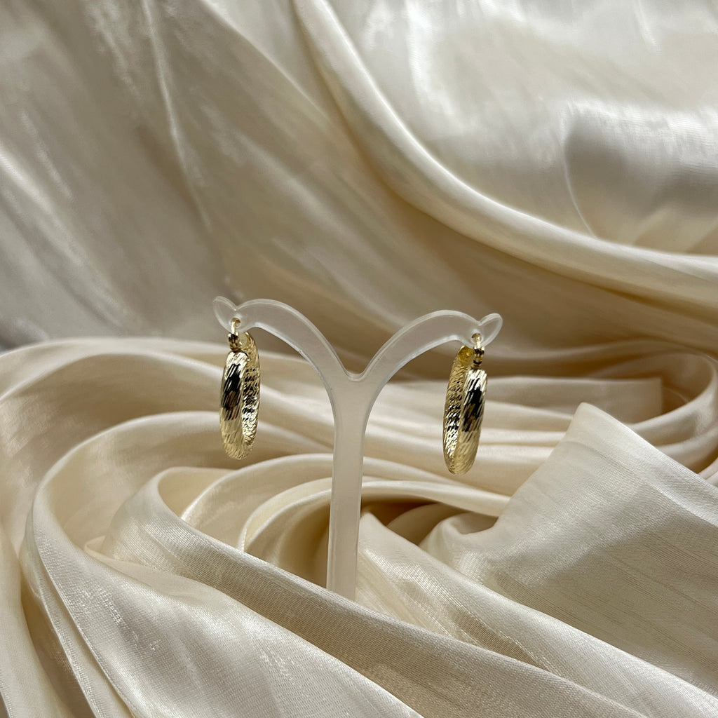 Twisted Classic Hoop Earrings – Seranova